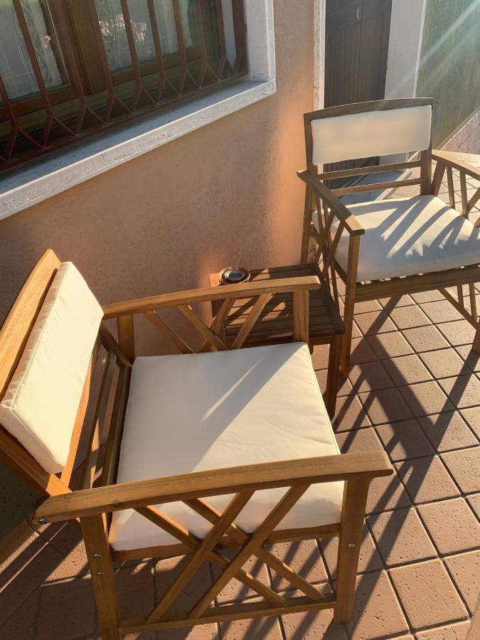 Appartamento Vacanze "Holidayhomelartista" Lazise Exterior foto